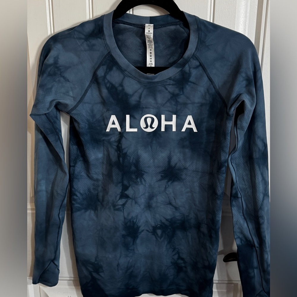 lululemon ALOHA Blue Tie Dye Long Sleeve Swiftly Tech Top Size 6 RARE - Picture 1 of 5